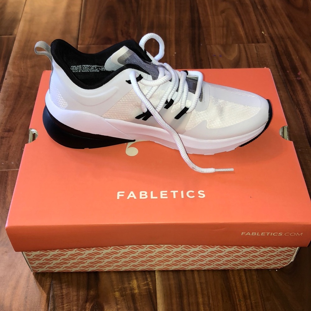 Flabletics size 6 performance sneakers